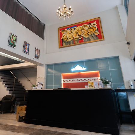 Davao Royal Suites And Residences Ngoại thất bức ảnh